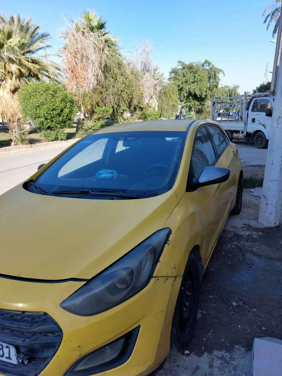 للبيع هونداي هاجباك2016 رقم بغداد الدولي جديد 
تخم تاير جدد
صدر أمامي خلفي
هزه جديده
سنويه جديده باسمي محرك2000تحكمات ستيرن جهتين 
نظام ايكوو تقليل بانزين
سياره جاهزه نظيفه من كلشي شغل وطلع ++بيه منضومه غاز كامله ٧٩ورقه وبيه مجال مكان بغداد الكاظميه *********** حاليا بيه كازكيت فقط بس شغاله السياره
