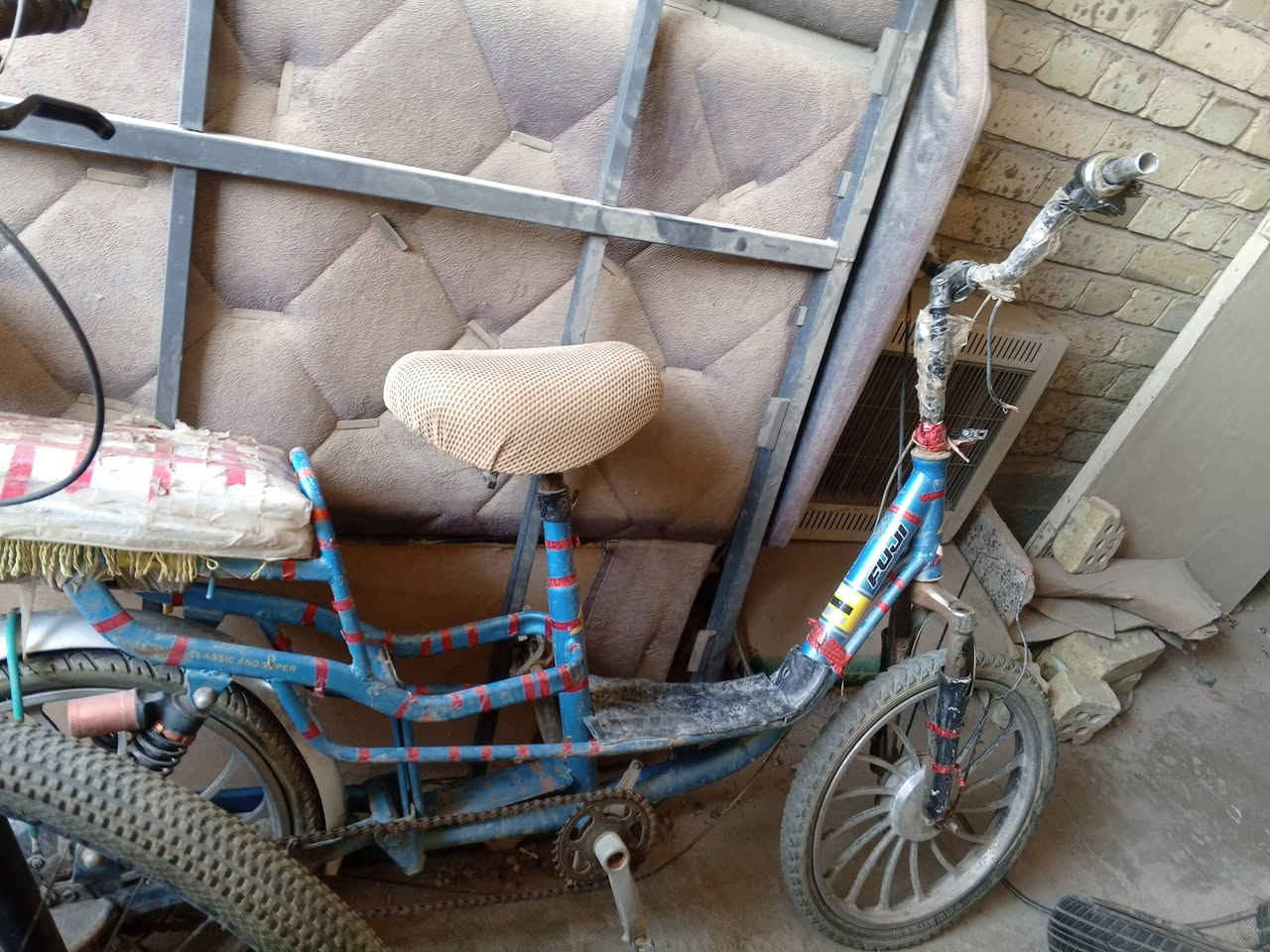 غراض للبيع


**إذا كنت صاحب هذا الإعلان وتريد حذفه لأي سبب، رجاءا أرسل رسالة إلى الدعم الفني**