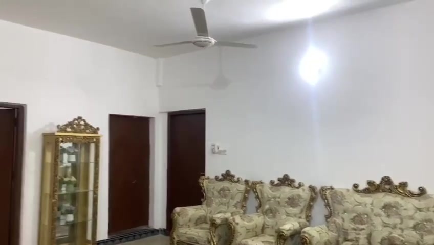 شقه موثث الايجار حي الرافدين 3 غرفه صاله مطبخ صحيات الايجار 500استفساروالاتصال على الرقم وتساب***********
