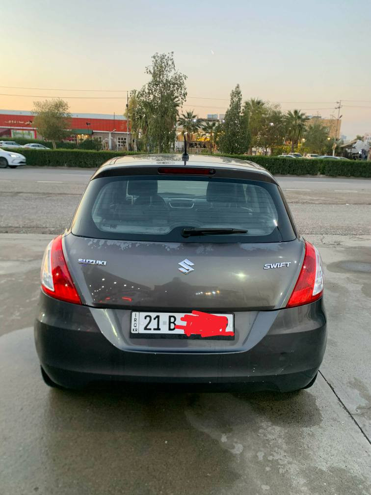 سا سوكي يابانيه دوپارچه سبوغه مؤديل 
سه نه وي به سه نه چوه ***********
2013 أربيل, العراق
