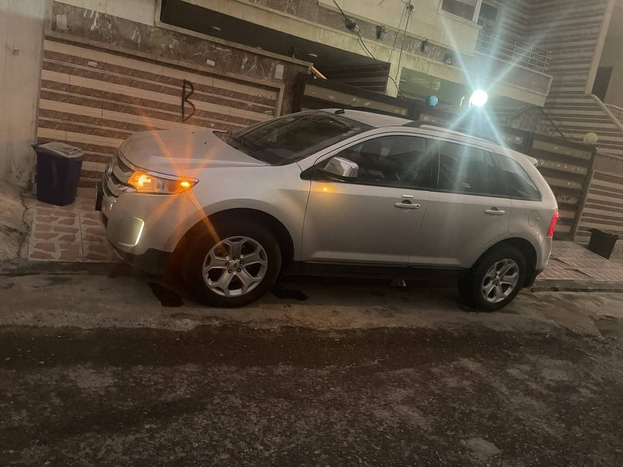 سلام علیكم ✋
للبیع فورد ایدج مودیل 2013 مواصفات sel
خلیجي شركه نیفا كیر و محرك مامفتوح اب شرط 

سیاره جدیده بمعني الكلمه جاملغ واحد صبغ 
رقم و سنویه جدید تحویل مباشر 4 تایرات جدید

سعر سیاره 115 بي مجال للشراي مكان اربیل 
رقم موبایل *********** واتساب 
*********** تحیاتي للجمیع🫡.
