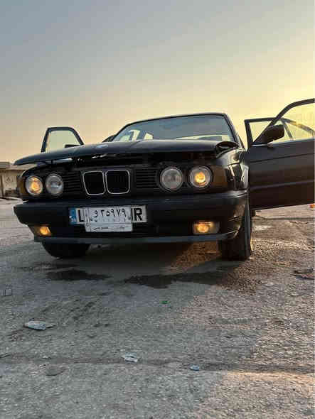 سلام عليكم 
بي ام 520 مفتوح كير عادي 
مكينه وكير خير من الله
حداديه امامي خلفي جديد 
غرفه جديده كلهه كهربائيات كله شغاله ومابيهه جطل
سنتر لك ريمونت السياره بلاديه بدون ضربه 
شلعه تشك الكاع شرط واحد واثنين بطناش 
السعر 38 مكاني بابل حي العسكري
*********** حلة
