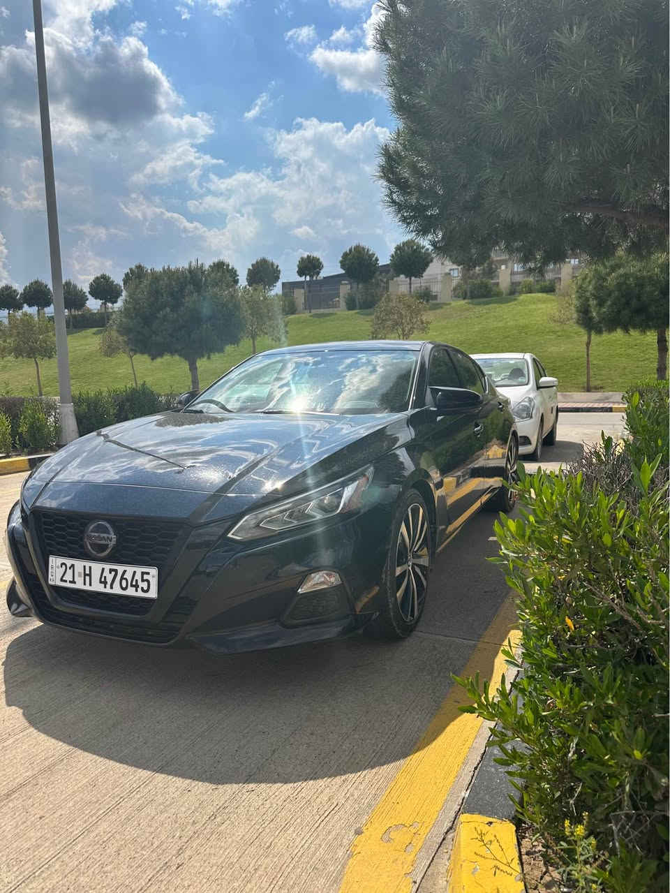 ئا لتيما ٢٠٢٠. Sr 
 بئ بوياخه   
گير. مه كينه. رادار. هه موى به شه رت. 
 ره نگى ره ش 
مالى دوسته. 
تكايه موشته رى نيت سه رم مه ئيشينه
سه ياره كه هى ده ست خومه مه عره ز نيه 
سعر ١٥٥ معامه له
0751 199 49 27.   واتس ئه پى له سه ره

