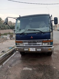 فوزه بزون للبيع 6وربع بلادي شاصي عريض مكينه 17عادي جديده سنويه ل 29 مو...