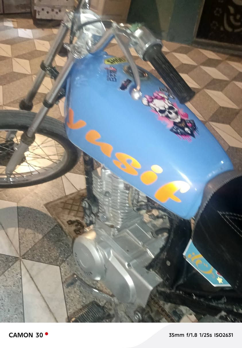 سلام عليكم 🌿
تانكي وموشم كامل ونضيف راسطة  ثقيل رقم واحد مصبوغة وكاملة مراوس بطياري وتانكي ابو هونده ابو الجنح


**إذا كنت صاحب هذا الإعلان وتريد حذفه لأي سبب، رجاءا أرسل رسالة إلى الدعم الفني**