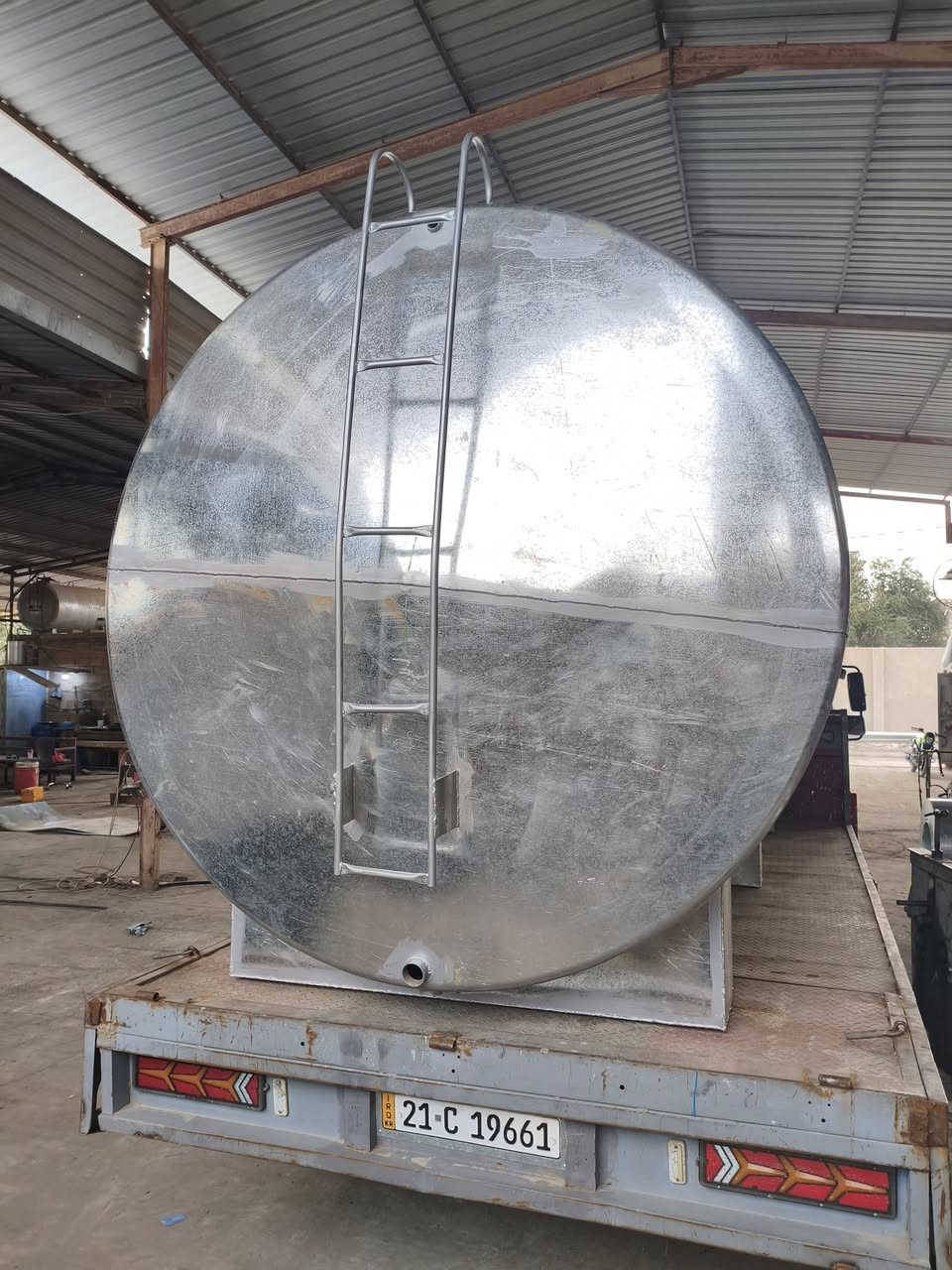 🔧✨ تصنيع خزانات بجودة عالية في معمل البو خضير ✨🔧

نقدم لكم خزانات مصنوعة من حديد كرفنايز (مغلون) وحديد أسود،
بمواصفات دقيقة وجودة ممتازة تناسب مختلف الاستخدامات:
💧 مياه
⛽️ ديزل
🧪 مواد كيميائية
وغيرها حسب الطلب...

✅ تفصيل حسب الطلب
✅ لحام دقيق ومتين
✅ شحن متوفر لجميع المحافظات

📍 العنوان: الأنبار – الفلوجة – شارع السد، مجاور مطعم غصن الزيتون

📞 للاستفسار أو الطلب واتساب أو اتصال :
***********
***********
***********

📌 معمل البو خضير – ثقتكم سر نجاحنا

---

#خزانات_حديد #بليت_مغلون #بليت_اسود
#معمل_البو_خضير #خزانات_مياه #صناعة_محلية #جودة_عالية
