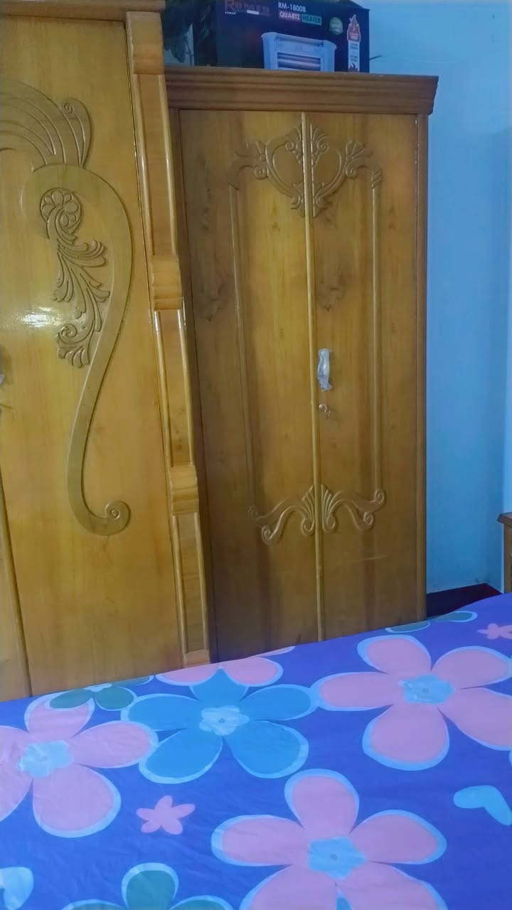 غرفه للبيع صاج عرقي اضرار كلش قليل السعر مليون وربع بي مجال للشراي العنوان البصره مصفه الشعيبه قرب محطة القطار مراسله عل رقم
***********
