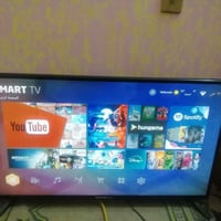 شاشة سمارت • ٣٢ انش • دقة ١٠٨٠