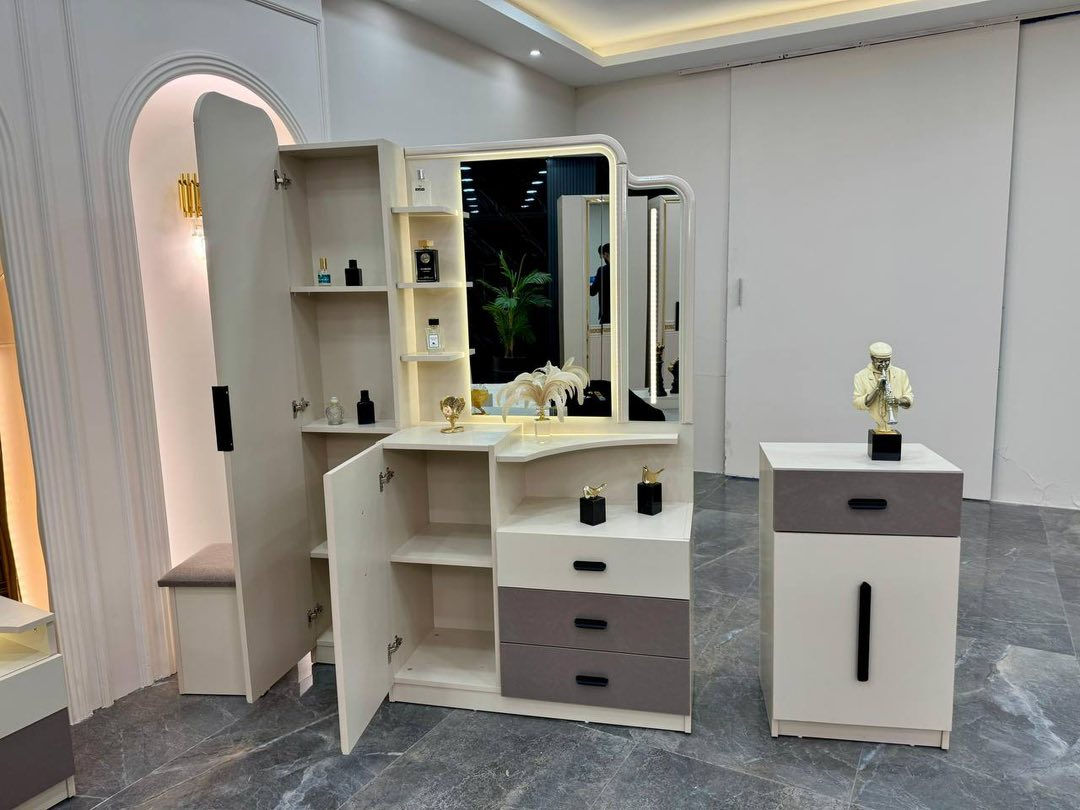 🌟 غرفة تجمع بين الأناقة العملية والتصميم العصري لتمنح منزلك مظهراً مميزاً 🌟

موديل كوبا المودرن

10 قطع              كنتور ملحق 335 سم

✅ ضهر بلوك
✅ برغي وچوي حديد
✅ سرير مخزن
✅ شغل درجة أولى

📩 راسلوا الصفحة أو تواصلوا عبر الرقم:
📱 ***********
(يتوفر واتساب لخدمتكم

