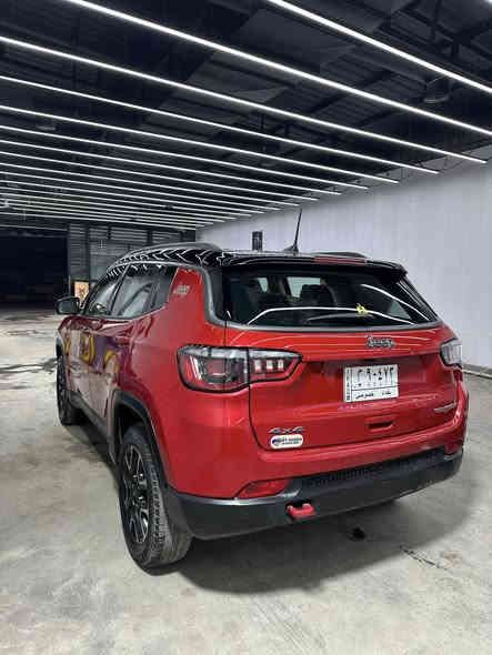 السلام عليكم…للبيع‼️
Jeep Compass 2021⭐️4X4

مكينة 2.400 

فئة تريل هوك رقم بغداد تو كلر اسود واحمر
سيارة نظيفة جدآ على ايدي صار سنتين ونص 
مابيها نقص ماكو اي كلوب بدشبول مشتغل..
مواصفات فئة لتريل هوك المعروفة 

بصمة تشغيل 

بصمة ابواب وصندوق 

تحكم ستيرن

كروز سرعه

تحديد مسار

شاشه كبيرة كاربلي

رادار 

نقطه عمياء 

كشن كهرباء 

كشنات تدفئة 

أوتو ستوب

لايتات لبجم بلكامل زنون ابيض

كشنات جلد 

مرايه تعتيم تلقائي

5وضعيات قيادة

كير 9 نمر 

دفع رباعي 

تشغيل عن بعد

تبريد منفصل

سستم صوت 6 سماعات

جام اوتو

تبريد قطعتين

وبعد هواي مواصفات 

✨سيارة جاهزه ونصبتها حلوة دهن أصلي.مبدل دهن كير قبل فترة بطاريات جدد تايرات وصدر جدد بدون حادث تقريرها شغب تخريب بدون ضربه
موضح بلصور فقط بيها رشات صبغ وبارد بدون معجون ماشية 56miحقيقي وسيارة جديدة جدآ بلعافيه على لياخذها🤍

للتواصل 
*********** مكانها بغداد

