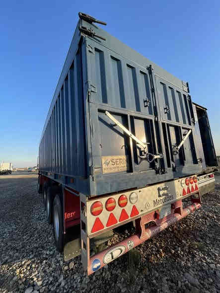 سلام عليكم مقطورة للبيع عمل الجرف الطول 9.٢٥ الشاصي 14 اوكراني اتلث دناكير +دنكير صينيه هوك سلايت دناكير 14مربع باج بنطرون من الصينيه للذيل اجناب ارتفاع 180 هوى وكهرباء فول جديد عوزها بس تايرات 
الاستفسار والمعلومات الاتصال على الرقم 
***********
