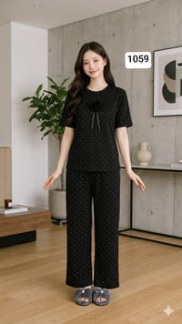 👗💕🛍️بوتيك لاروز👗🛍️💕  موديلات جديده ملابس نسائيه واطفال سوادات لشهر محر...