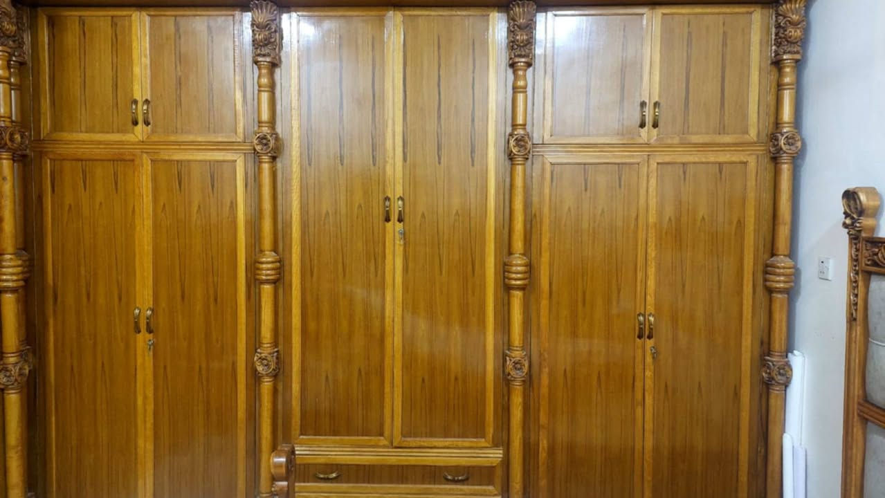 السلام عليكم عندي غرفه عراقية درجة اولى خشب صاج والأطراف كله خشب زان نضافة 100٪استخدام مصار خمس اشهر اشتريته ب٤ملايين واريدهه مليونين ونص وبيه مجال مكان بغداد الدوره  للاستفسار اكثر


**إذا كنت صاحب هذا الإعلان وتريد حذفه لأي سبب، رجاءا أرسل رسالة إلى الدعم الفني**