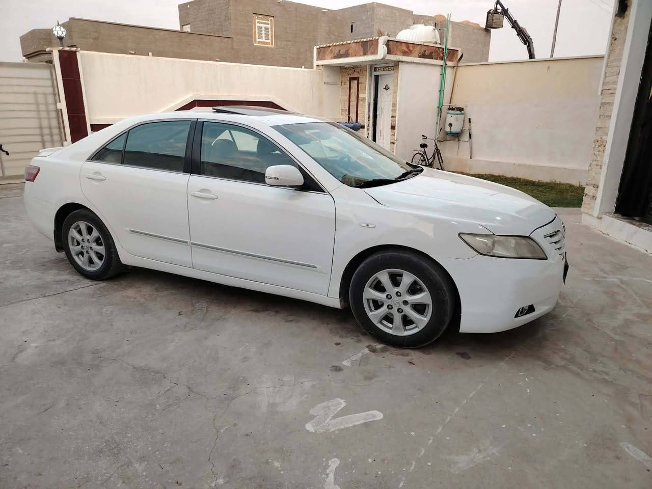 السلام عليكم
كامري 2009 خليجي 
رقم قادسيه 
تحويل مباشر
صبغ قبق جنطه 
السعر 108
***********
