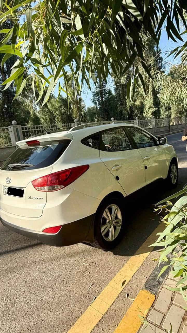هونداي توكسون 2013
محرك 2000 دوش غير مفتوح 
تحكمات ستيرن
بانوراما 
ايشاير بالمري 
سيارة كلين 
رقم أربيل مسطرة 
سنوية باسمي شرط التحويل 
مكفولة من الضربة والصبغ والتبديل 
كوبون بانزين ماستر  

للتواصل ***********
