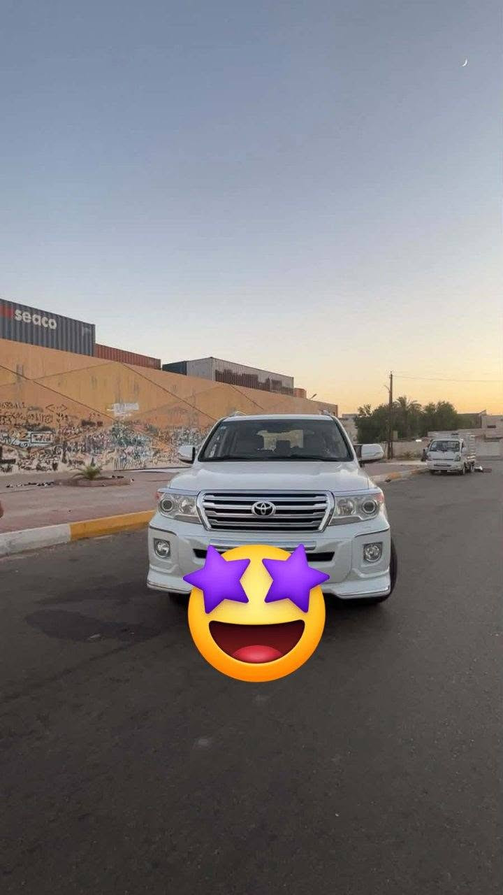 لاندكروز 2014رقم بغداد عنوان بغداد اني الشرعي سياره بدون ضرر بدون صبغ ماشيه شي قليل شراي يتصل ***********
