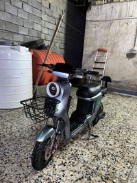 R9 • بطاريات 32 • نضيفه