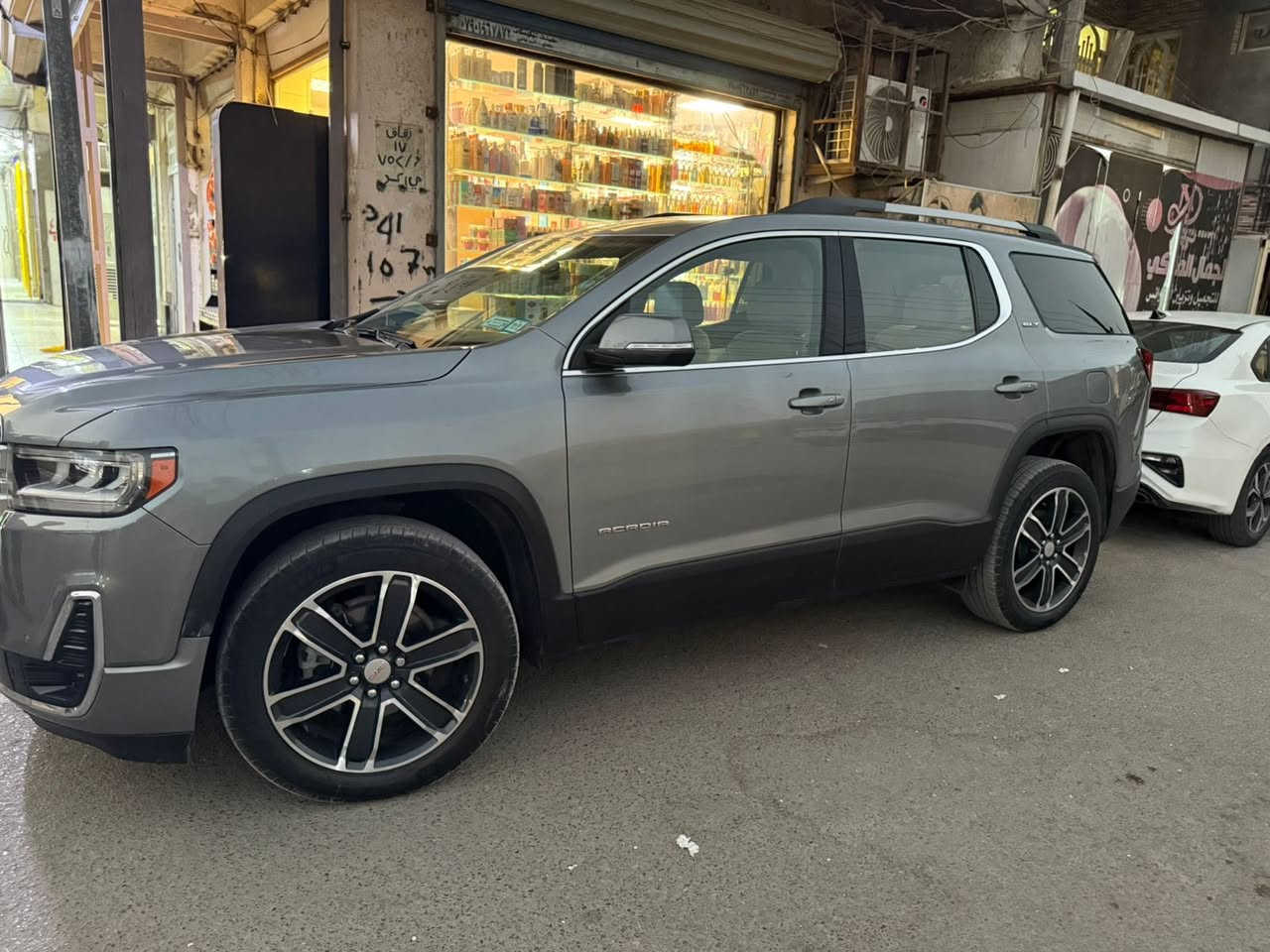 جي ام سي اكاديا 2023 SLT
رقم اربيل
فول مواصفات عدا الفتحة  

الحادث موضح بالصور

المواصفات :

‎٧ راكب - ٣ قطع تبريد - 
‏‎فور ويل(AWD) - كشنات جلد - تشغيل عن بعد

- نقاط عمياء - رادارات امامي خلفي جانبي - 

صندوق كهرباء ( ويفتح بالرجل ايضا )  - داتا شو - تدفئة تبريد كشنات - كشنات كهرباء

‎تحديد مسار - حساسات امامي وخلفي - اوتو ستوب - توقف ذاتي عند الاقتراب من السيارات - قفل تلقائي - مراية تعتيم ذاتي + اشاير  - سايد بريك بصمة - فول تحكمات ستيرن - اضاءة العالي اوتو - منظومة زنون بلادي -اربع وضعيات قياده    

‎وبعد بيها هواااي مواصفات

محرك ٢٠٠٠ توربو (اقتصادي وسريع)

ماشية 41 الف ميل
السعر : 230 

‏‎السيارة جديدة بمعنى الكلمة وبالواقع بعد احلى وجاهزة 

بدون اي نقص وكل التفاصيل مذكورة بالكامل 

مكاني بغداد

اي استفسار هذا رقمي 

*********** بي واتس اب
