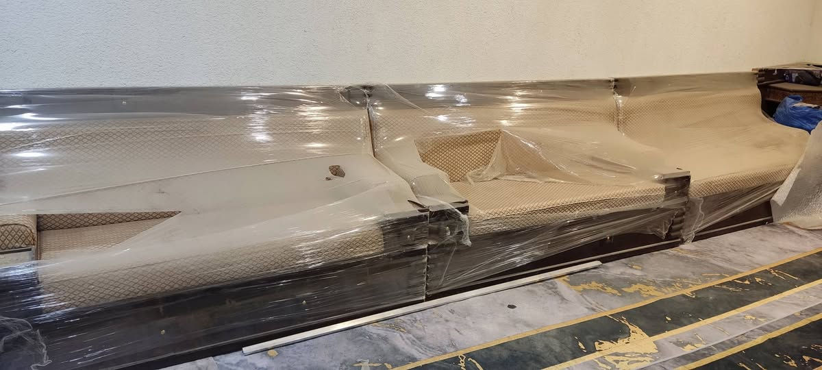 ديوان قنفات
من 12 قنفه 
كما موضح ....السعر 2 مليون 
جديدي غير مستخدم


**إذا كنت صاحب هذا الإعلان وتريد حذفه لأي سبب، رجاءا أرسل رسالة إلى الدعم الفني**