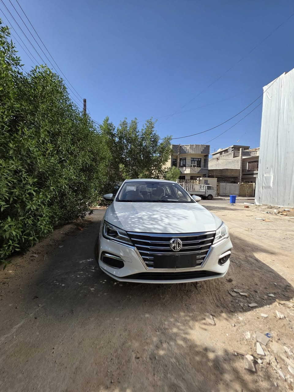 2026
زيرو 
عداد 101 km 
كفالة من كلشي 
دهن الشركة 
✅ فئة COM (الفئة المتوسطة) ✅ اللون: (ابيض ) ✅ الممشى: 101 كم فقط ✅ حالة وكالة – زيرو فعلياً ✅ محرك 1.5 لتر ✅ ناقل حركة CVT أوتوماتيك ✅ قوة 110 حصان ✅ شاشة لمس 10.25 إنج ✅ Apple CarPlay و Android Auto ✅ كاميرا خلفية وحساسات ✅ مثبت سرعة ✅ تحكم من المقود ✅ نظام مراقبة ضغط الإطارات TPMS ✅ Hill Start Assist ✅ مرايا كهربائية ✅ مقاعد مريحة مع خامات عالية الجودة ✅ تكييف ممتاز مع فتحات خلفية ✅ جنوط ألمنيوم


**إذا كنت صاحب هذا الإعلان وتريد حذفه لأي سبب، رجاءا أرسل رسالة إلى الدعم الفني**