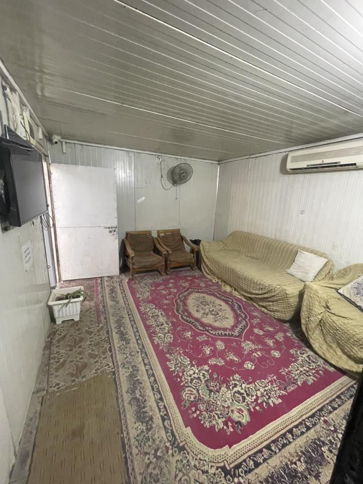 السلام عليكم كرفان. للبيع
كرفان 6/3 
وكرفان 3/3
وصحيات عدد 1 
سعرهن. مليونين وربع 
مكان محافظة السماوه 
هاتف ***********
