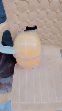 دبه ماء راديتر هايسه اصليه وجديده  لبيع سعر 60 عنوان بغداد مشتل  07709...