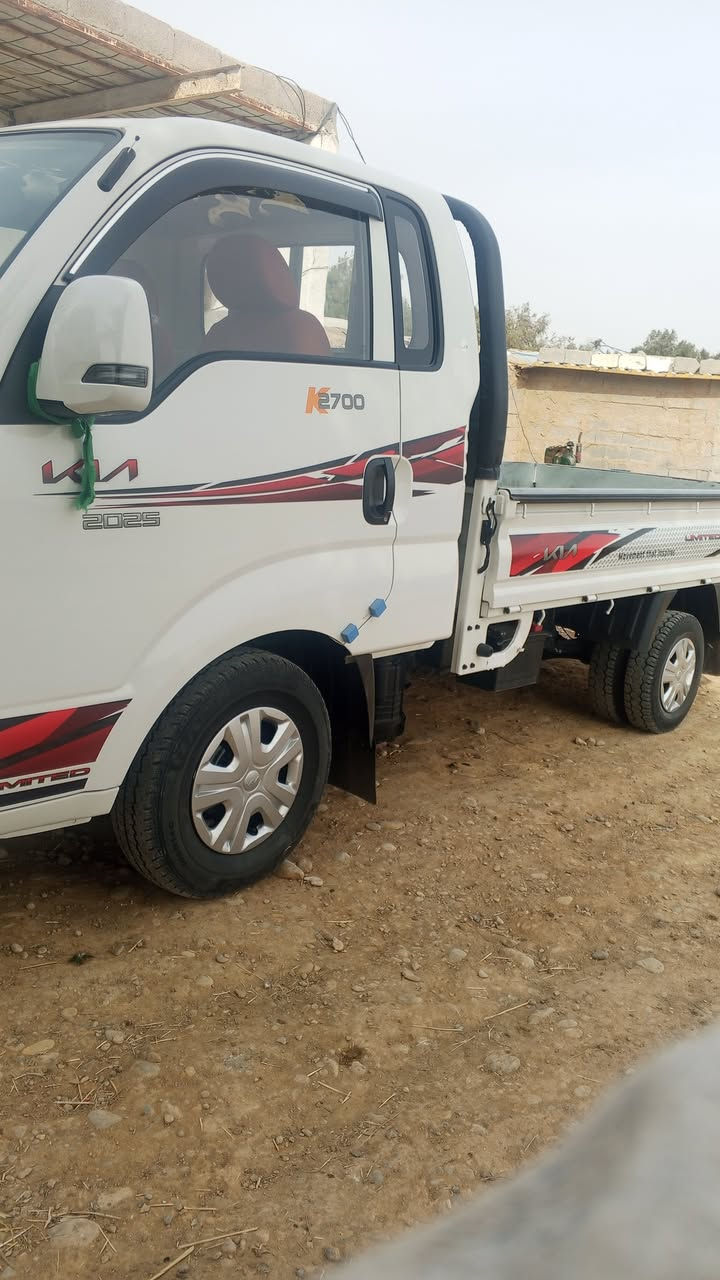 سلام عليكم كيه حمل مديل 2025 مدوشمه كامله والسقف كامره داعاميه خلفيه ماشيه 16 الف مكفواله كفاله عامه  رقم واسط مكان الكوت السعر 180 وبيه مجال ستفسا***********
