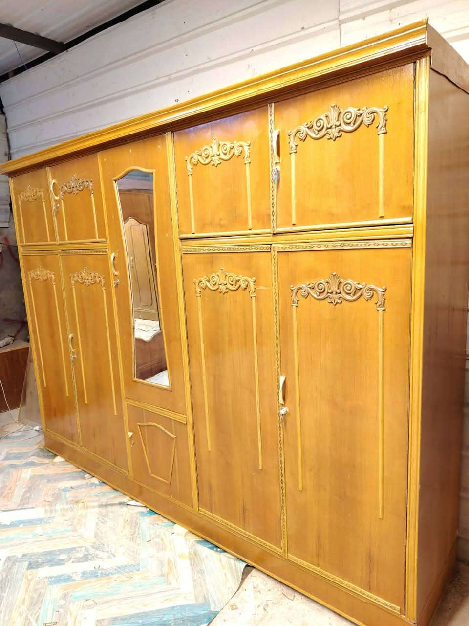 كنتورابو 5 طابقين ب220
 نضيف مُـ (⊙︿⊙) ـآآبـِي ضرر
كنتور ابو4 ب150  هم نضيف كاملات صبغ ويدات وقفاله كلشي ماعايزهن


**إذا كنت صاحب هذا الإعلان وتريد حذفه لأي سبب، رجاءا أرسل رسالة إلى الدعم الفني**