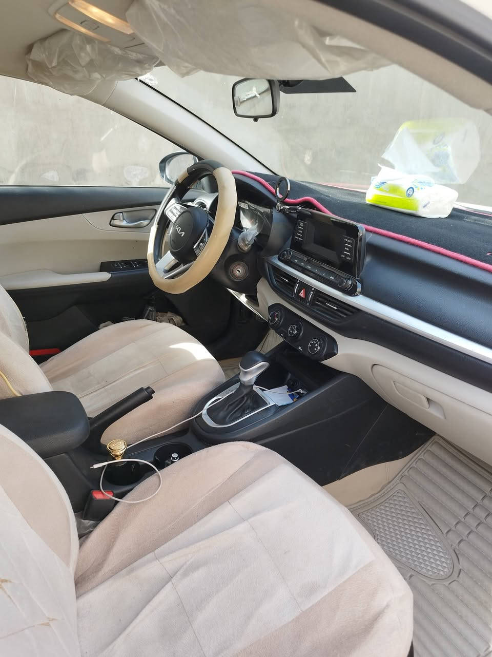 السلام عليكم سيراتو22 اربيل السياره بيها بارد بالباب الخلخي واباقي كفاله السعر 165
***********
