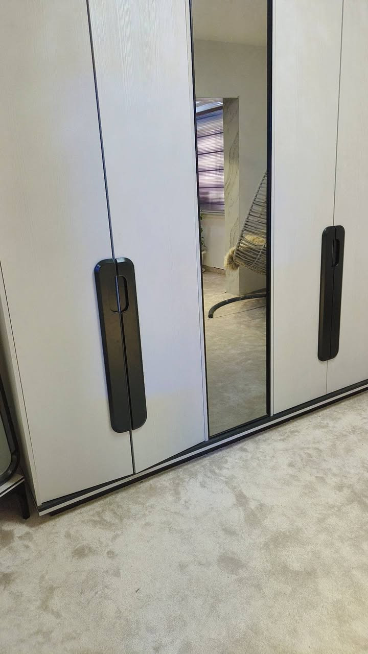 غرفة نوم تركي ستعمال شهر واحد جديده للبيع لغرض السفر

السعر مليون و700 وبيها مجال اخذتها مليونين وربع

للاستفسار ‏‪0787 613 7445‬‏

او خاص
