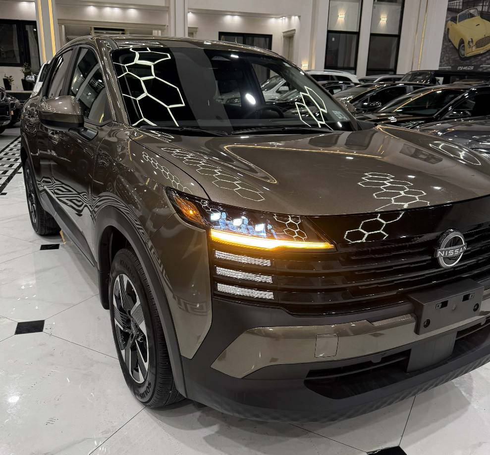 نيسان كيكس 2025 SV فول مواصفات ربع بونيت جاملغ صبغ بدون دواخل بشرت ٨ الف ماشي 
سعر ١٧٥
0,7,5,0,6,3,5,9,7,9,5   *********** أربيل, العراق
