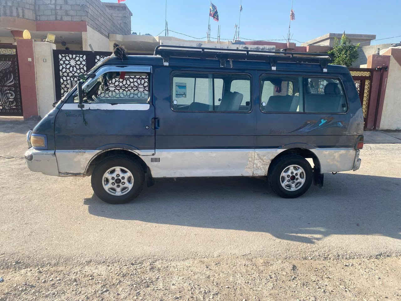 كيه للبيع رقم نكليزي موديل 1995سنويه صاقطه صار 3اشهر تريد وكاله تريد تحويل محرك كير اكسل كفاله /عنوان ديالئ المقداديه *********** سعر  35وبيه مجال هيئه مصفره
