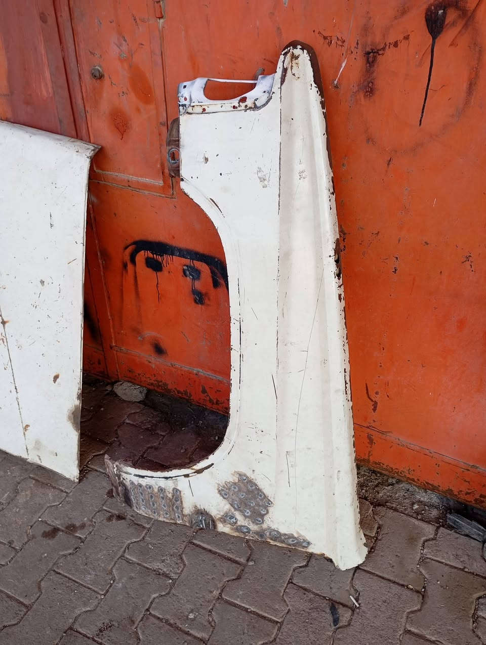 بونيت مع جامرلخ طرف السايق بيكم 85
مع جنج بيكم 85 عدد الاثنين
عنوان كركوك
رقم الهاتف ***********
