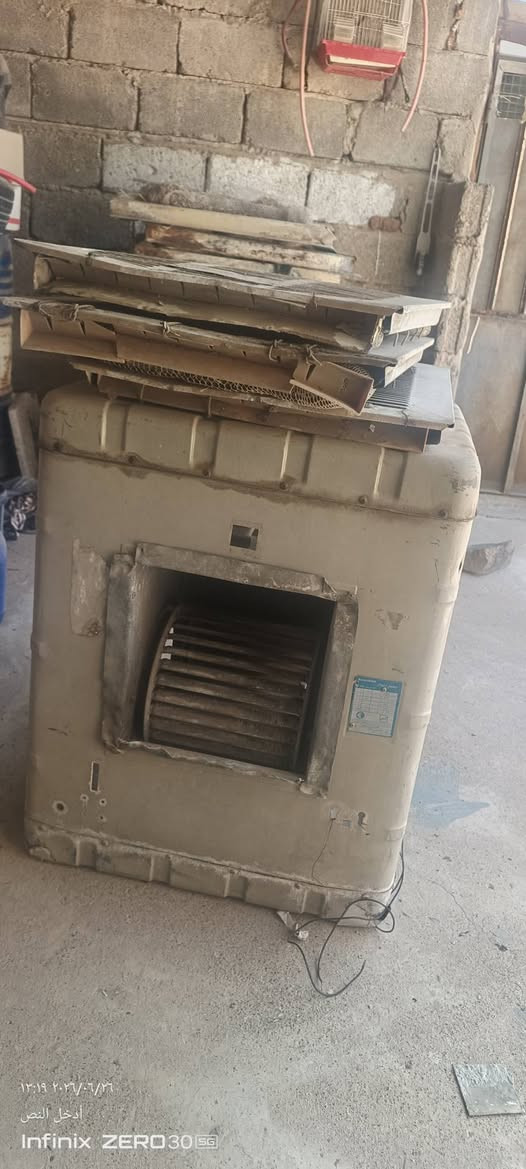 السلام وعليكم مبرده للبيع شرط ماطور شغال ونظيفه بس يعوزها غسل
سعر40
***********
