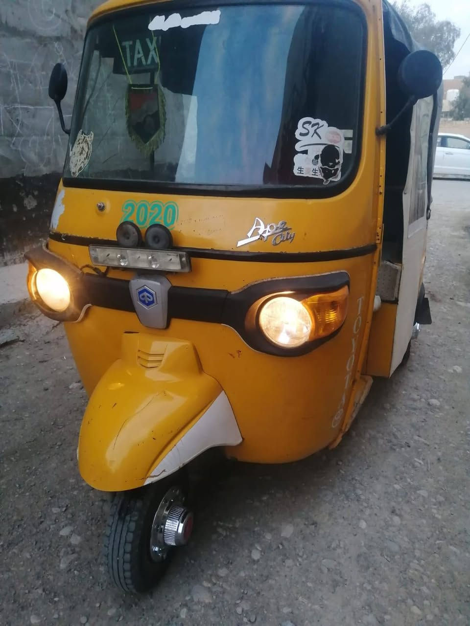 سلام عليكم تكتك للبيع كاملة أوراق شغالة كهربائيات ويل باجاج بلادية اتصل *********** ديالى
