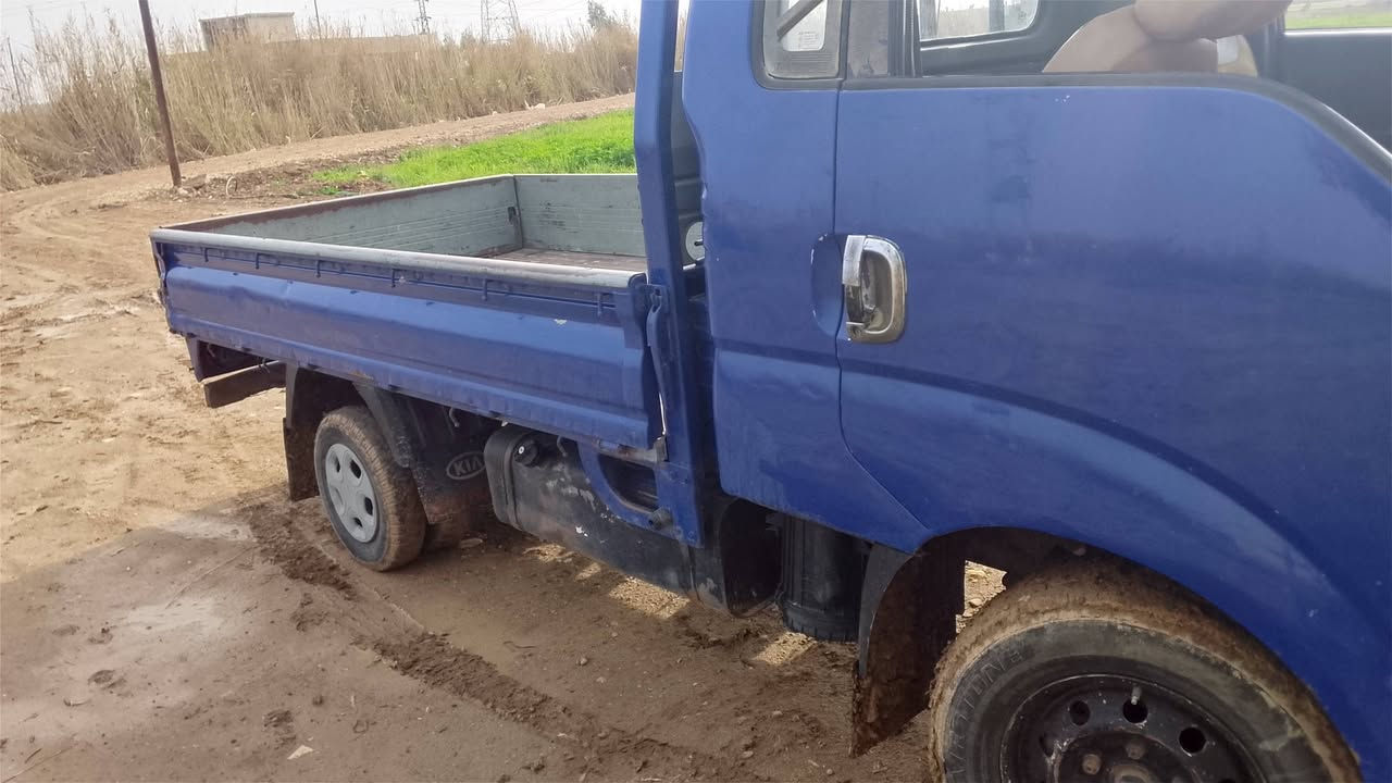 السلام عليكم كيه بنكو موديل 2006 رقم واسط سنويه 2030رقم نكليزي شرط تحويل سعر 80وبيه مجال بصيط ***********
