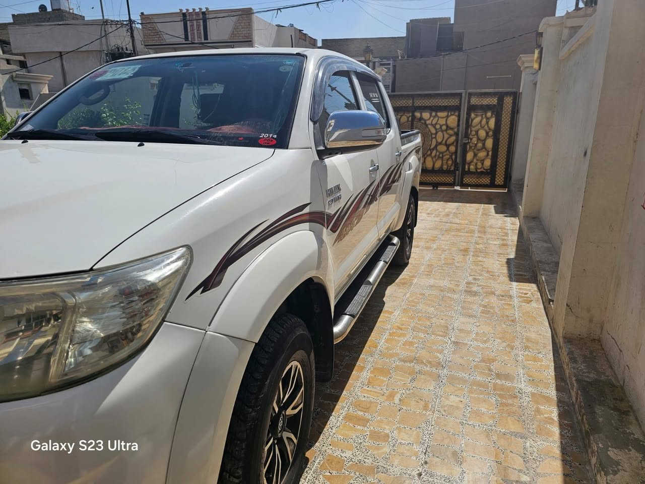 سلام عليكم للبيع بيكم فور ويل موديل ٢٠١٤ رقم أربيل تحويل ثاني يوم بدون ضرر السياره خير من الله جديده العنوان فلوجه الرقم ***********
