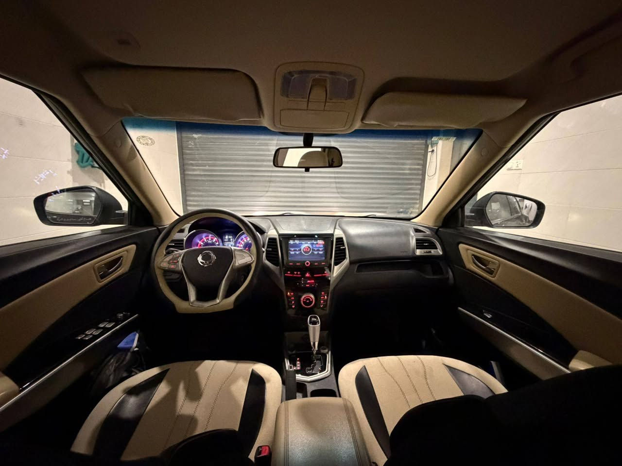 سانگ یونگ تیڤولی کۆری 2017 گێر تۆماتیک،
تەنها 48 هەزار کیلۆمەتر رۆویشتوە، 
 بە بێ بۆیاخ، 
شاشە لەمس، کامێڕا، 
حساس ، 
دوو مۆدی لێخورینی هەیە 
سەنەوی بەناوی خۆمەوەیە 
تحویل و غەرامە بەشەرت 

سـعـر : لە کۆمێنت داوابکە ڕاستەوخۆ بۆت دێت 📥 

گێر و مەکیەنەی بەشەرت 
هیچ کێشەیەکی تێدا نییە 

ژمارەی خاوەنەکەی 
***********
ناونیشان :سلێمانی
