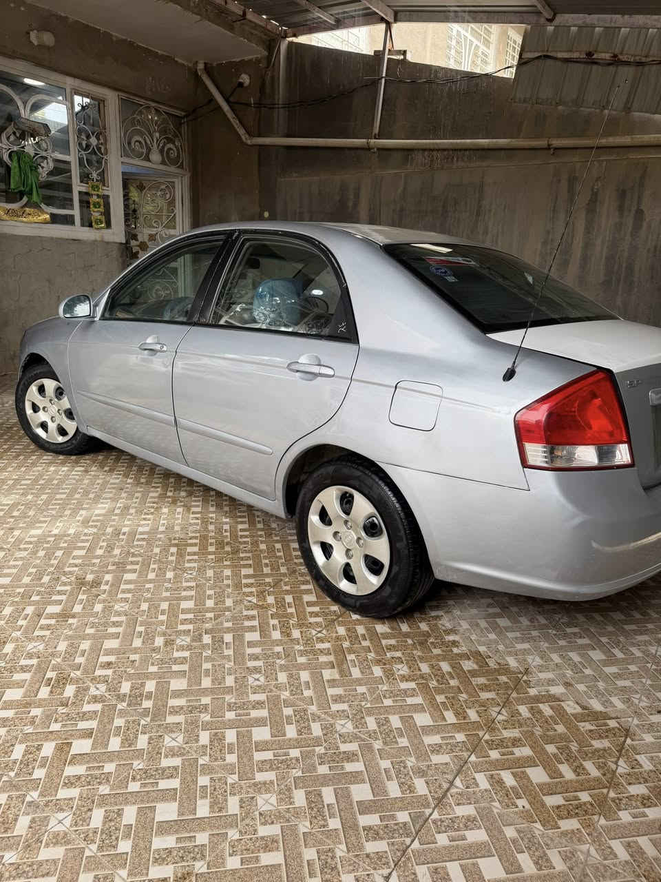 السلام عليكم
كيا سبكترا موديل 2007محرك 2000 كير ومحرك كفاله حادثها جامغ خلفي بيها 3 قطع صبغ والبنيد كلير فقط اثر جراد السعر 79 وبيها مجال مكان السياره بالحله ***********
