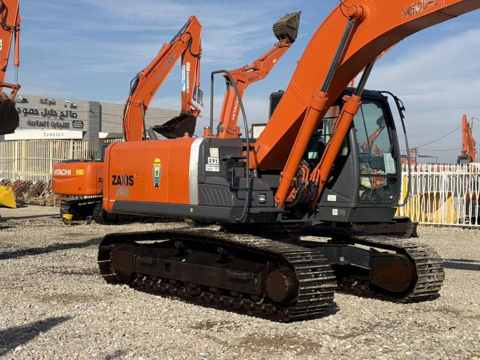 بســم الله الرحمن الرحيــــم 
متوفر لدى شركه سرعه التطور للتجاره الاليات لثقيله 
حفاره هيتاشي زت ثريZAXIS-200-2013
 فقط لعشاق النظيف والمتميز 💎
كفاله عامه وارد اليابان 🇯🇵 ✅ دخول جديد ما مشتغل 
موديل 2013حاله الزيرو مشتغل 7700لاف 
محرك  ازوزه 
 العنوان محافظه  بابل -ناحيه الشوملي
#Emile. #anmar_galel5@gmail.com  
وقت الاتصال  الساعه 8 صباحاً الى الساعه 6 عصرا 📵❌
#اللاستفسار*********** Whatsapp انمار جليل
رقم تسلسل الاليه 5014
