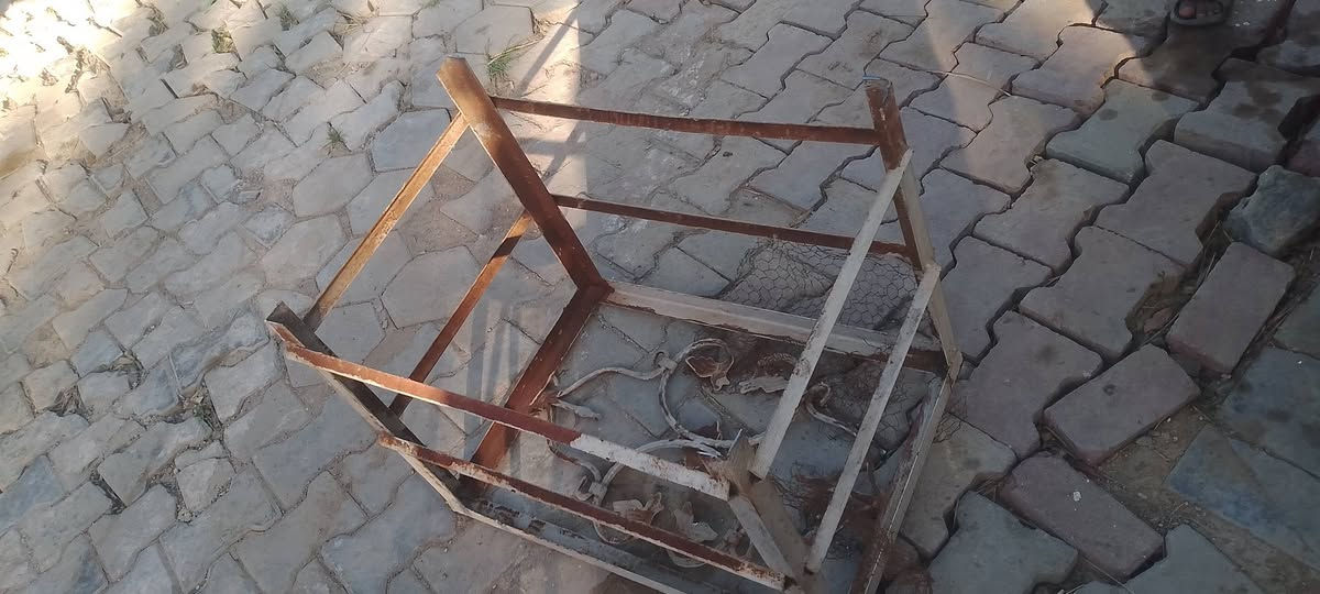 سلام عليكم قفاصه مال مكيف لعدد 3سعر لواحد ب30تزكام مكاني نجف كوفه ***********
