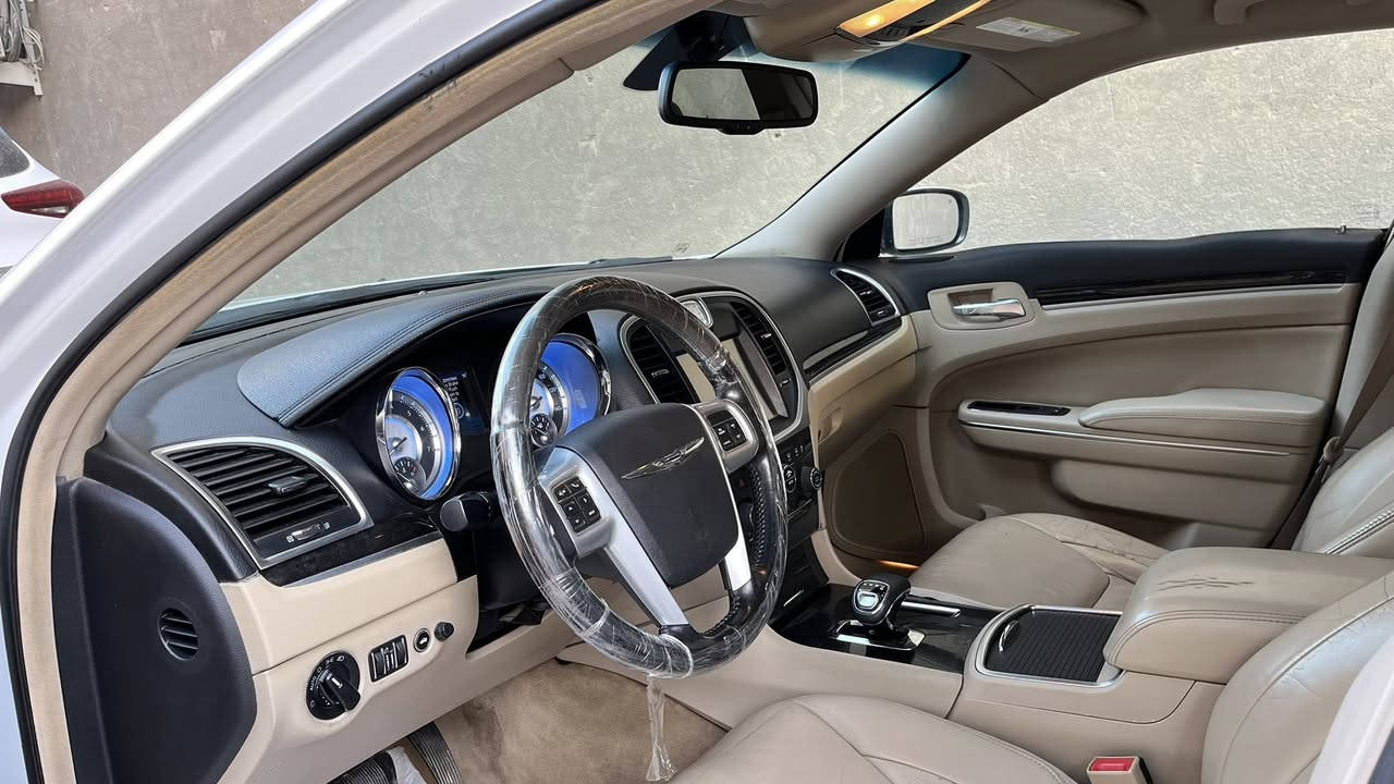 السلام عليكم
اوباما خليجي حاوية (2014 خليجي دخول سياحة)
 مكفولة كفالة عامة من الگصة والسرقة والعشائر 
دواخل عسلي گير ماوس مكينة 3600
تو ويل بدون نواقص حجر بيئة موجود دخول جديد
بيها أرقام شمالية شغل حلو 
السعر : 88 وبيها مجال قليل للشراي
للتواصل الأتصال بالرقم:

‏ ‭0773 350 3322‬
