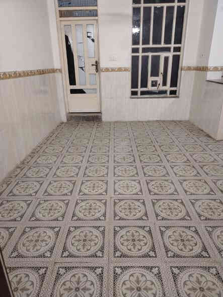 للإيجار بيت طابق ثاني" غرفة و مطبخ وصالة واستقبال في" حي الضباط يمة المحكمة " والايجار٤٠٠ وبي مجال " "التواصل ***********"
