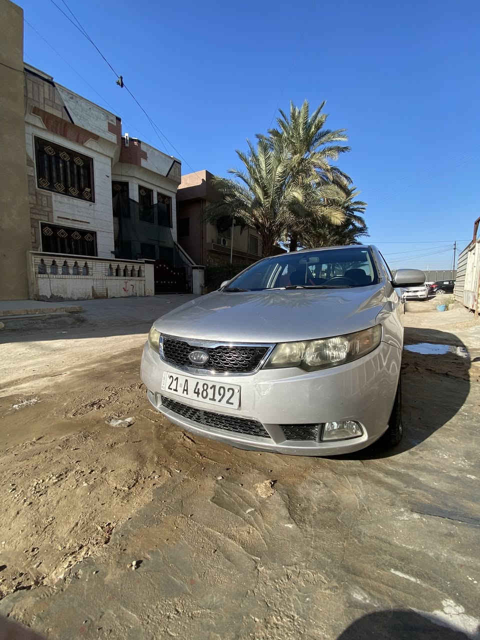 السلام عليكم
للبيع كيا سيراتو 

موديل 2012

السيارة كفاله عامه من الضربه والصبغ 

محرك كير مكفول السيارة مكفوله من كلشي 

جاهزه عله آخر حبايه

تبريد ثلج تدفئة شغاله 

تحكمات ستيرن جهتين 

لايت يصعد وينزل 

السيارة ماشيه 190 الف 

لحد يكول ماشيه هوي لتنسون السيارة 

من 2012 بل شارع 

إذا اكو مراوس بكورلا 2011 او 2012 خل يتصل 

السعر 115 وبيها مجال 

الرقم ***********

واتساب متواجد تنويه بياع شراي مابيع ابيع فقط للجناي 
العنوان بغداد حي الجامعه
