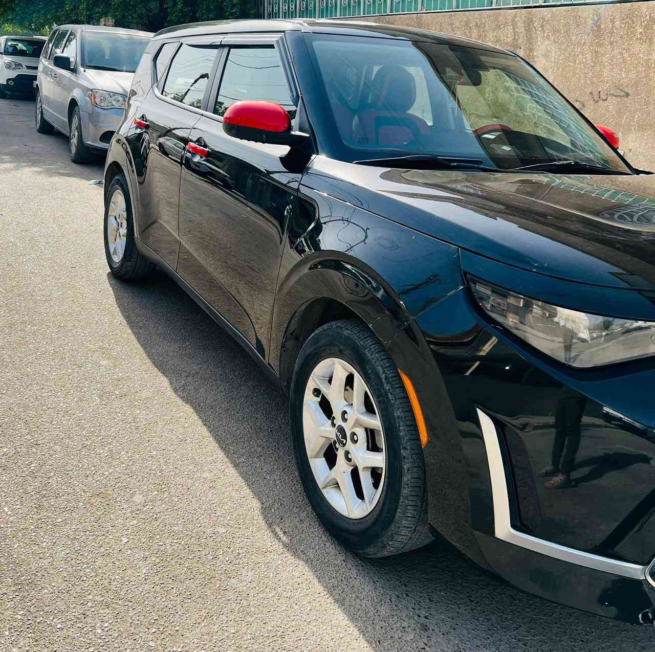 السلام عليكم 
صول  2023  
لون اسود 
رقم بغداد بأسمي 
وارد امريكي حادثها مرفق مع الصور

_________________الـمـواصـفـات___________________

 تـحـديـد مـسـار
درايــڤ مـــود
اطفاء ذاتي 
 رادار جانبي 
انظمة قيادة 
 كروس سرعة 
مانع انزلاق 
مود درايف
محرك 2000 دوش 
نـضـام ABS 

سعر: 150 و بيها مجال بسيط

‎للتواصل:  ***********
العنوان : بغداد البلديات
