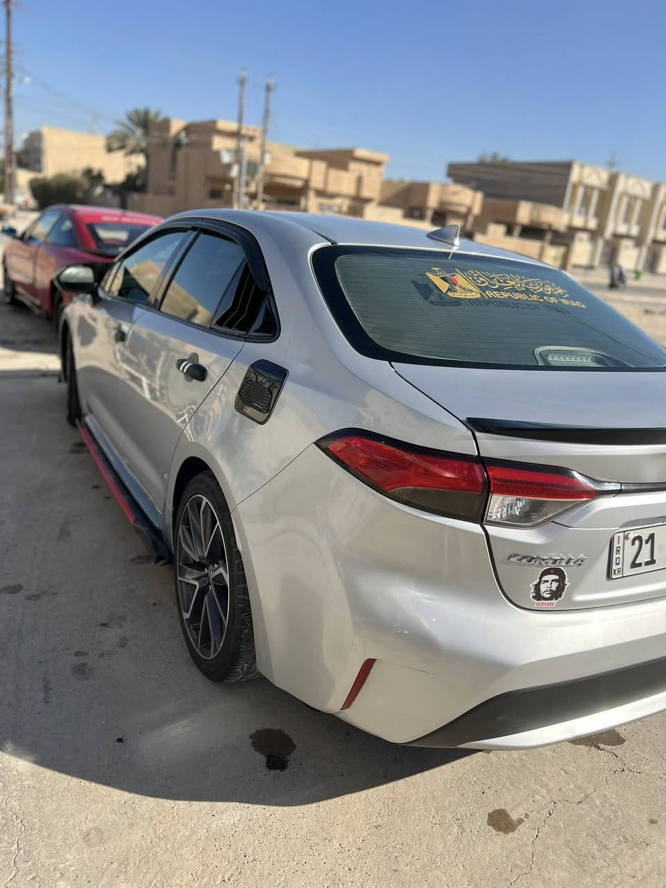 كورلا لبيع ورد امريكي بيها قطعتين صبغ جملاغات خلفيه قطع زغار  اللاستفسار الاتصال ***********
