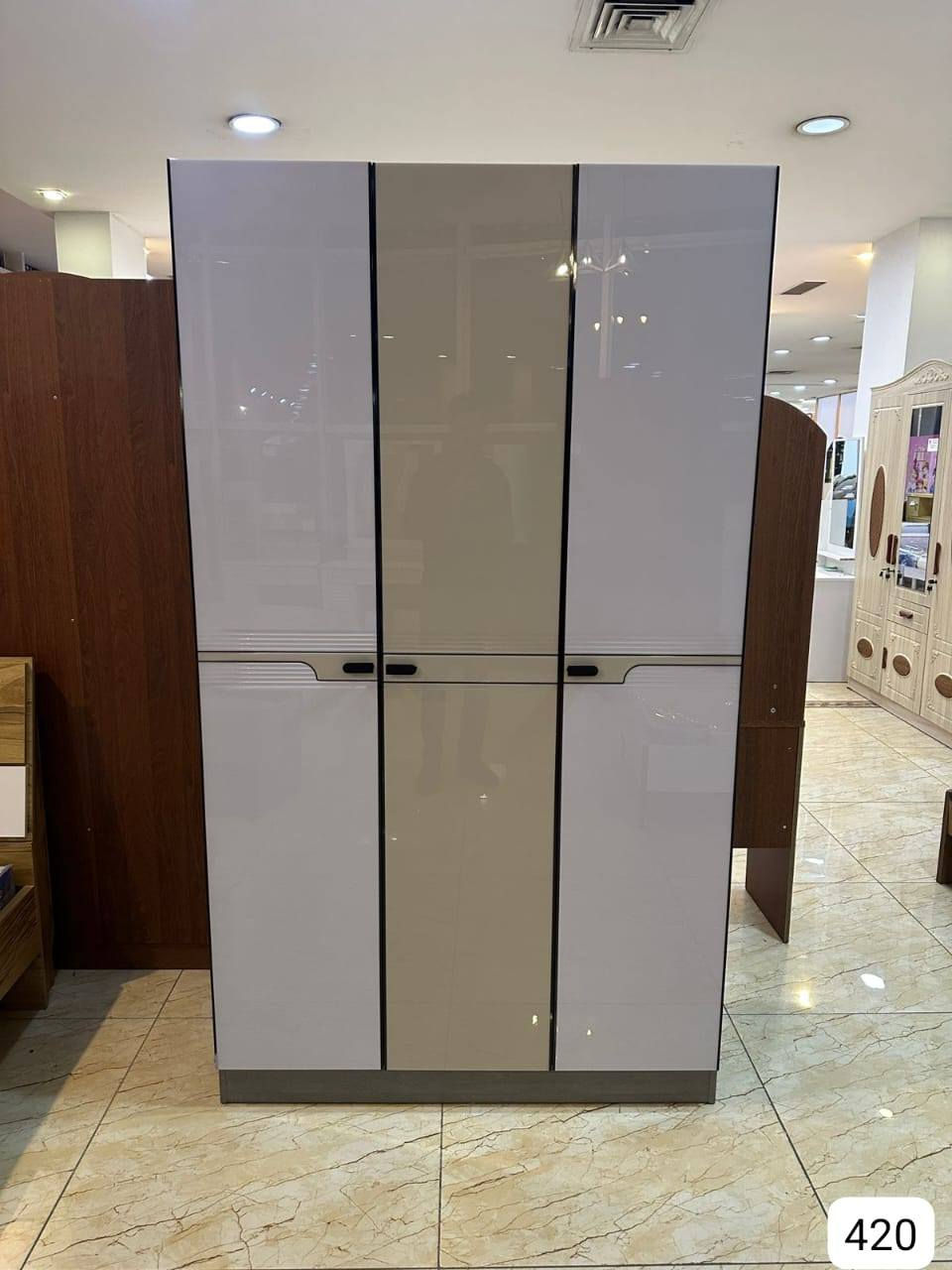 تعلن شركه الروان الاثاث عن توفير انواع الكناتير التركيه باشكاله الجميله ***********
