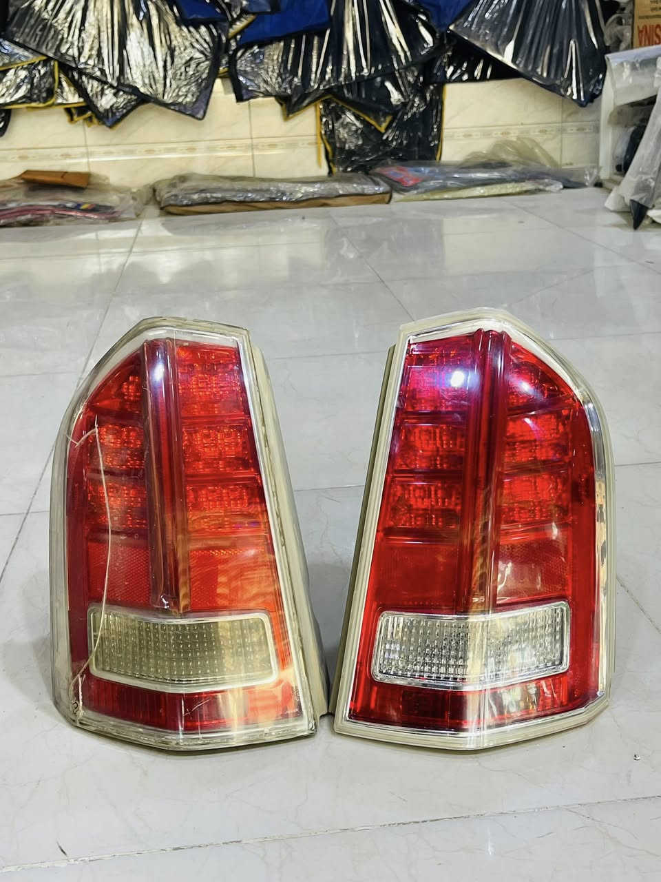 سلام عليكم   
دعاميه خلفيه اصليه + بكلايتات اصليات مال 2014 نظيفات 
سعر 150  مكان دوانيه 
استفسار ***********
