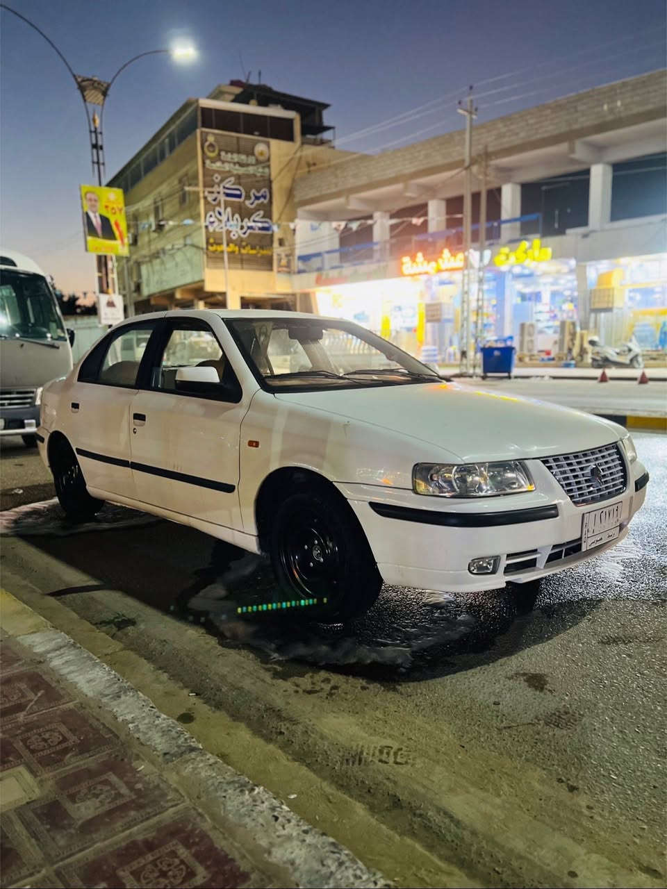 سلام عليكم سمند مديل 2010سياره جاهزه على آخر حبايه ترايك للبصره سياره رقمه واسط سنويه صاقطه من ال19بيه صبغ بنيد وجاملغ ليمن جهت الصدر بدون ضربه وبيه الدوس سياره دوشمه جديده جواه تخم تاير جديد محدثه 17 مكينه فرنسي بدايه تنقيص حداديه جديده كلشي جديد سياره تعمير جديد بيه منضومه زنون تبريد تدفئه شغال كهربائيات كله شغاله مكانه بغداد الشعب رقم*********** سياره معروضه 43وبيه مجال
