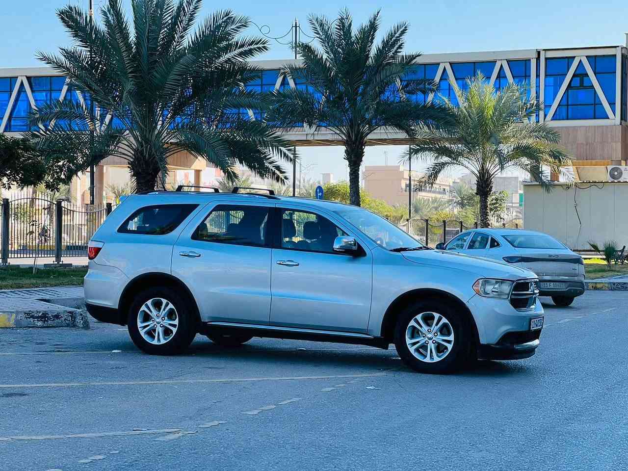 دورنكو  مديل 2012 سعر 153 قابل للتفاوض الأستفسار اتصل *********** وارد أمريكي كلين تايتل بدون حادث بدون تبديل بدون بارد بيها صبغ كلير باب وجاملغ فقط والباقي كفاله عامه مواصفات فول عدا الفتحه بصمه تشغيل بصمه أبواب شاشه كبيره كامره خلفيه دواره كشنات جلد كشنات تدفئه تبريد امامي وخلفي جنطه كهربائيه اشاير مري حساسات امامي وخلفي  ويل كبل 5 كروم 7 راكب 3 قطع تبريد  مكينه سته 6️⃣ سلندر مكينه وكير مكفولات حداديه جديده تخم تاير تبريد تدفئه شغال رقم بغداد مشروع وطني سنويه ل 29 مكان سياره كربلاء
